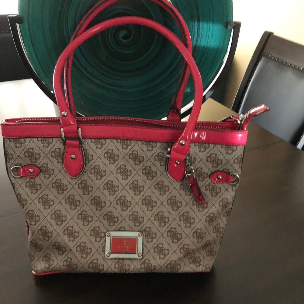GUESS HANDBAG